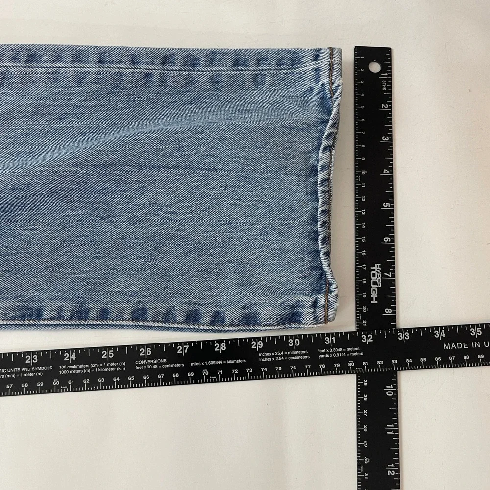 Levis 501 Jeans Mens 34x32 Blue Original Straight Button Fly Medium Wash Denim